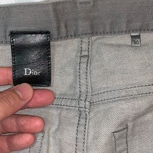 DIOR MEN’S SILVER / GRAY SKINNY JEANS (SIZE 30)